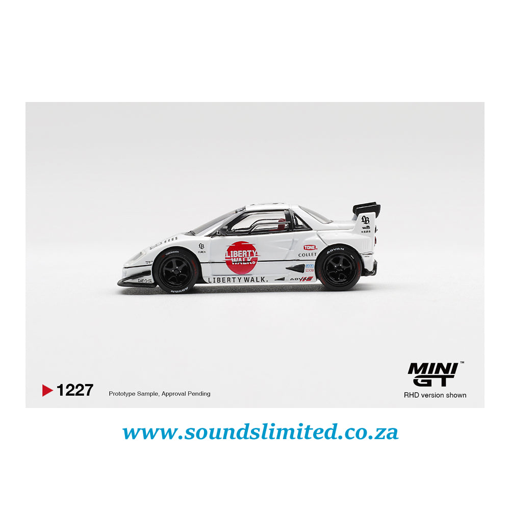Mini GT #1227 Mazda AZ-1 Liberty Walk LB40 LB-Hinomaru