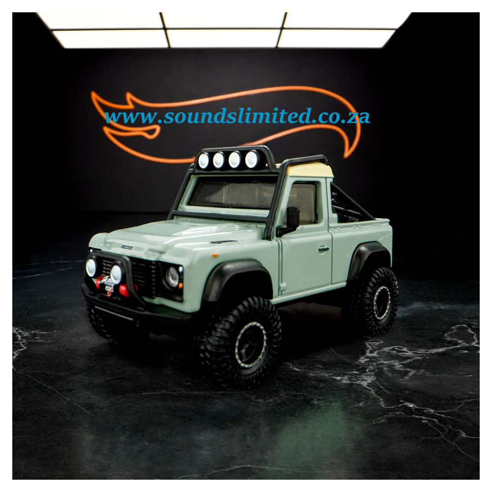 Hot Wheels Elite 64 Series Land Rover Defender 90 Pickup HGW12