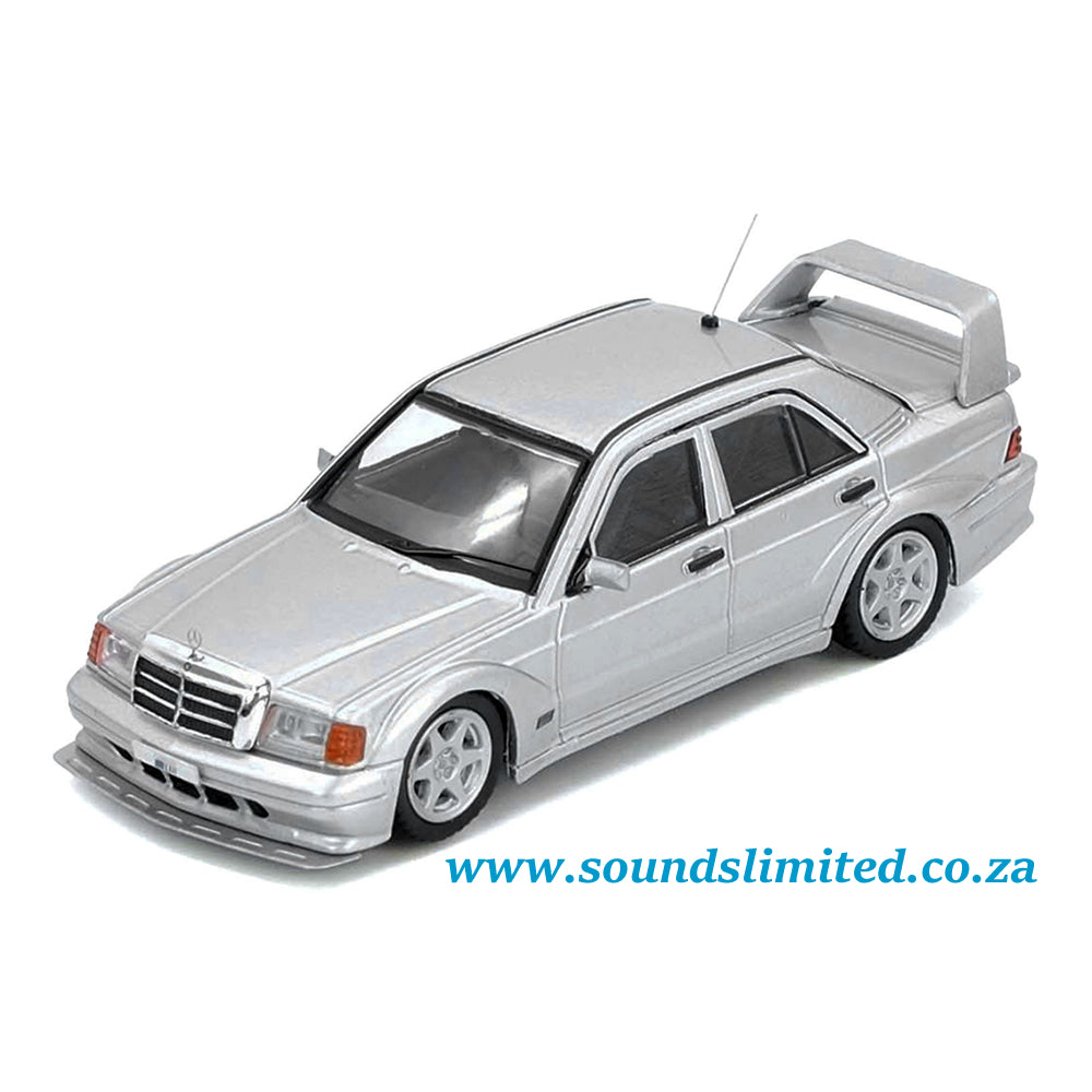 Inno64 Mercedes Benz 190E Silver IN64-190E-SIL