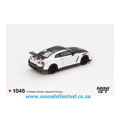 Mini GT #1045 Nissan GT-R Nismo 2024 Brilliant White Pearl