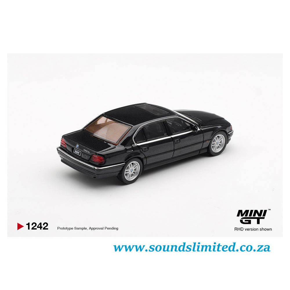 Mini GT #1242 BMW 750IL Black Sapphire