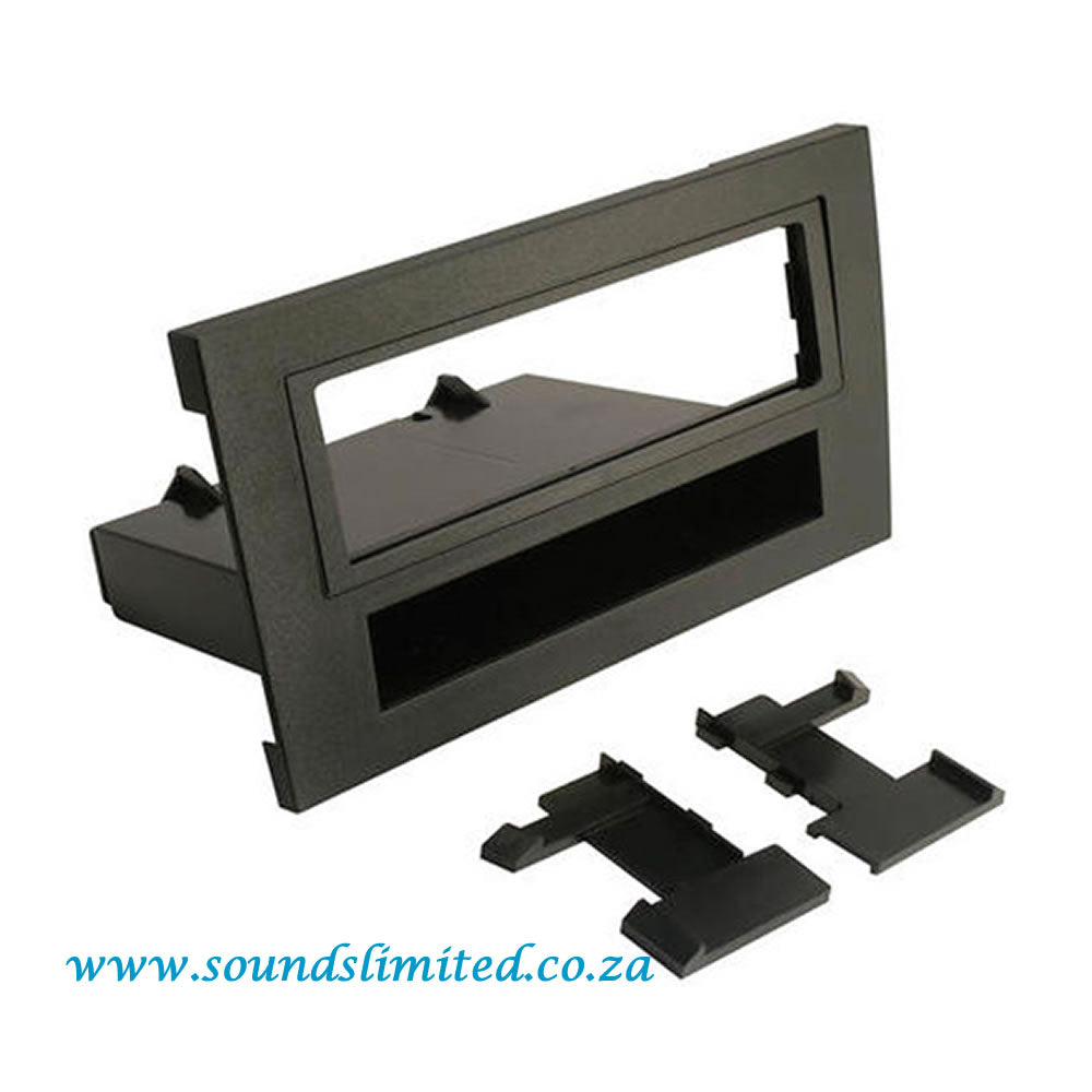 Scosche AU 2390B fascia trimplate